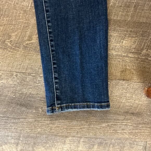 Judy Blue Size 7/28 Slim Fit Distressed Jeans - Picture 3 of 4
